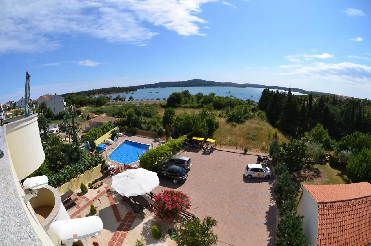Oliwier Doo Hotel Medulin 0*,  Croatia