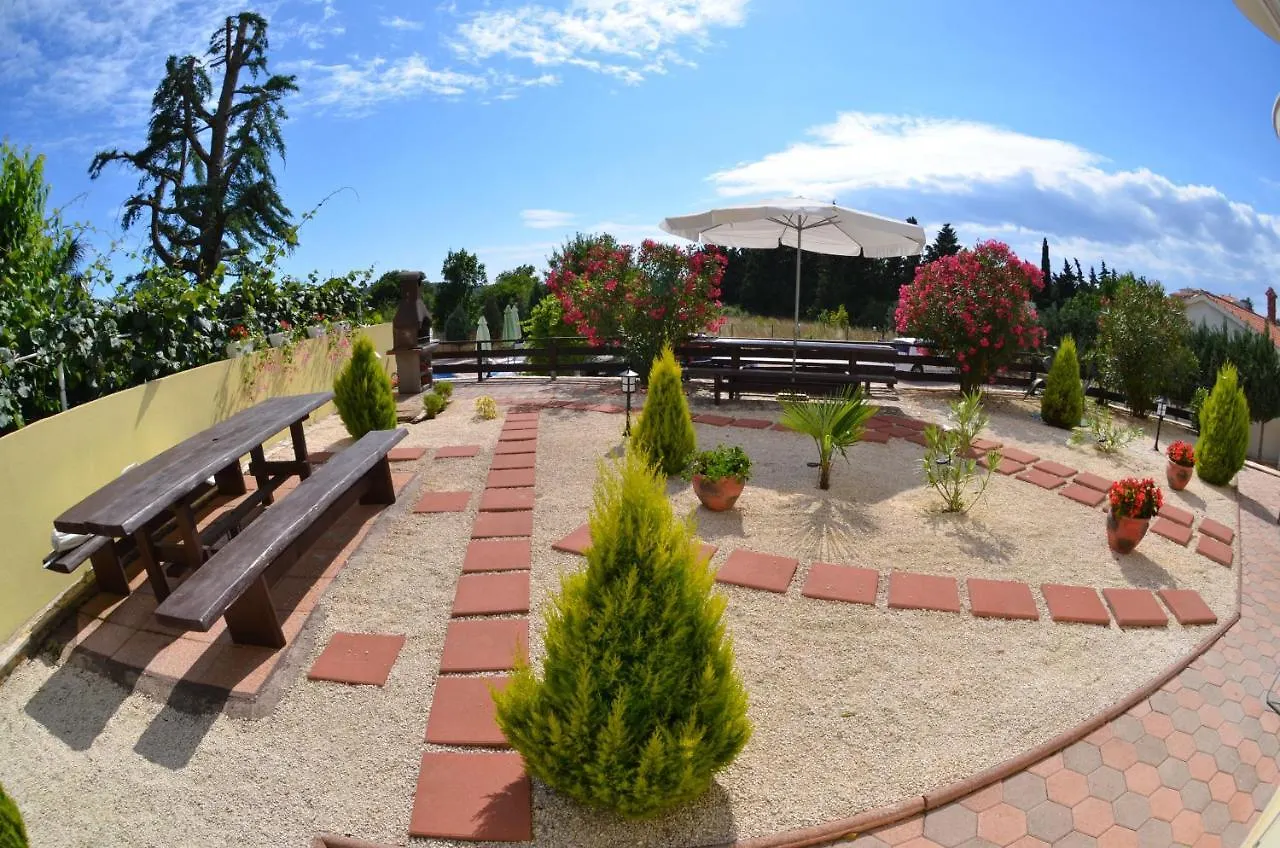 Oliwier Doo Hotel Medulin 0*,